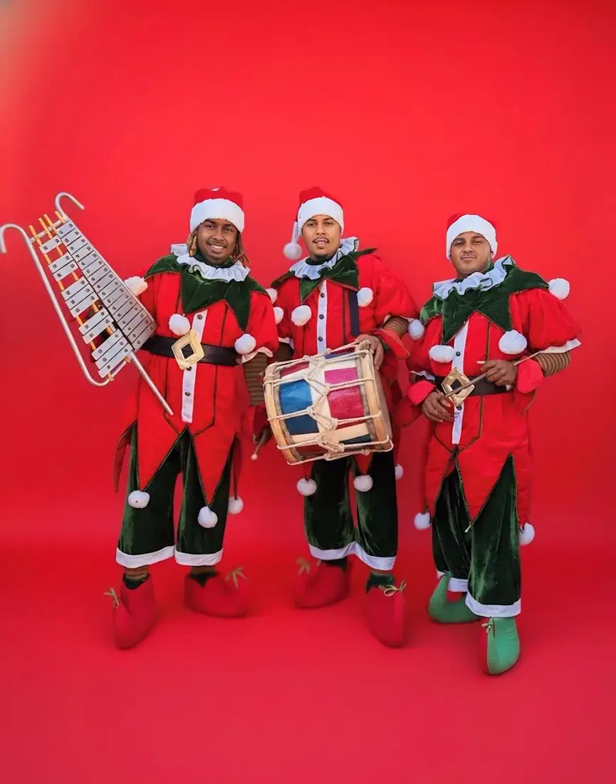 Personajes navideños de Happy Time