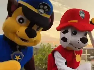 Personajes de Paw Patrol de Happy Time en una fiesta infantil